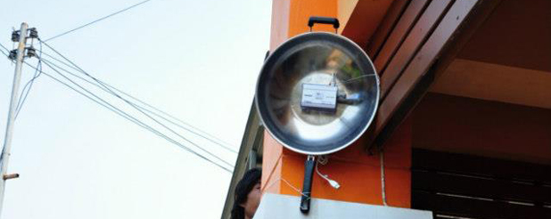 TakNet. A make shift antenna receiver installation